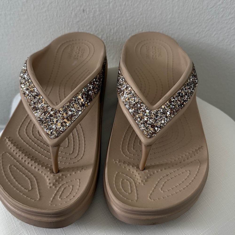 CROCS Women's Beige Sparkle Sandals - Picture 8 of 8
